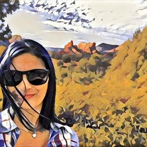 Meet your Posher, Stephanie